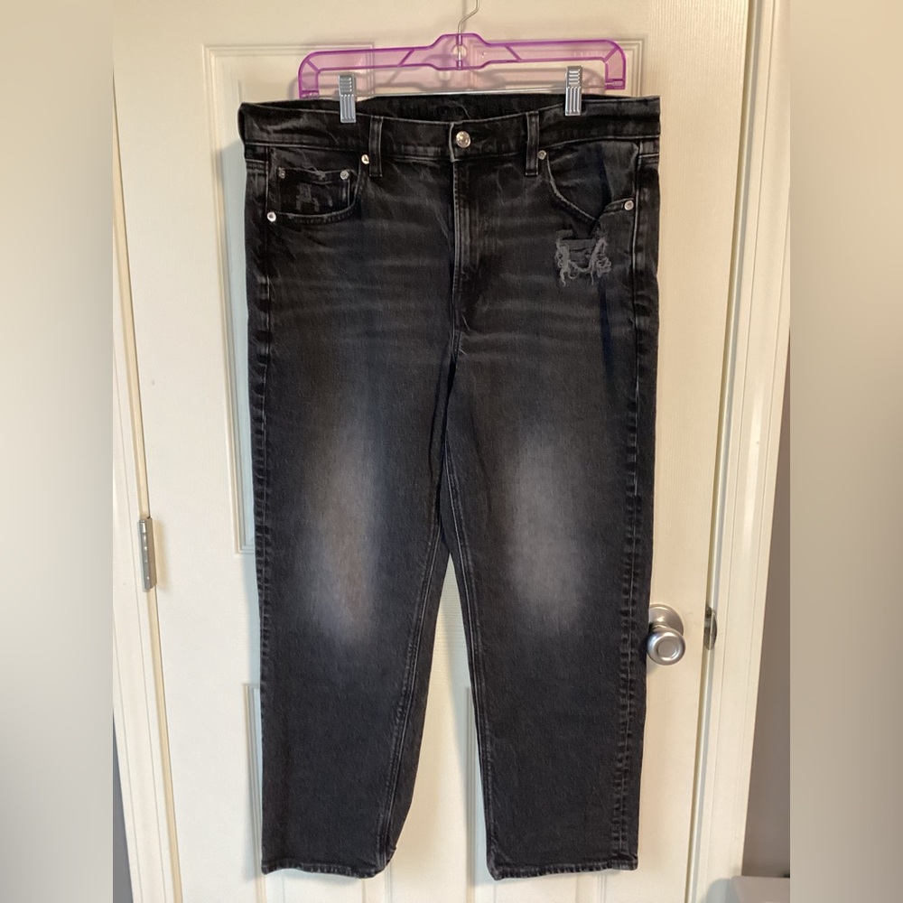 Black stretch American Eagle jeans with a ripped knee-size 14 regular - Picture 1 of 7
